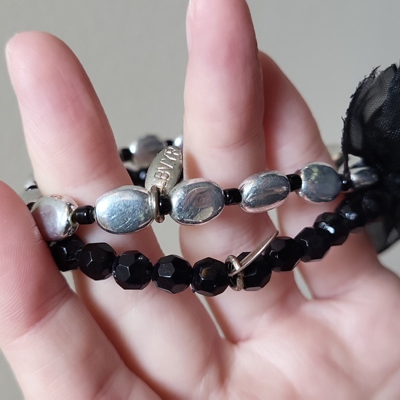 Vintage LBVYR Set of 2 Stretch Bracelets with Bow! - Picture 6 of 10